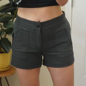 Athleta Trekkie Hiking Shorts 4"